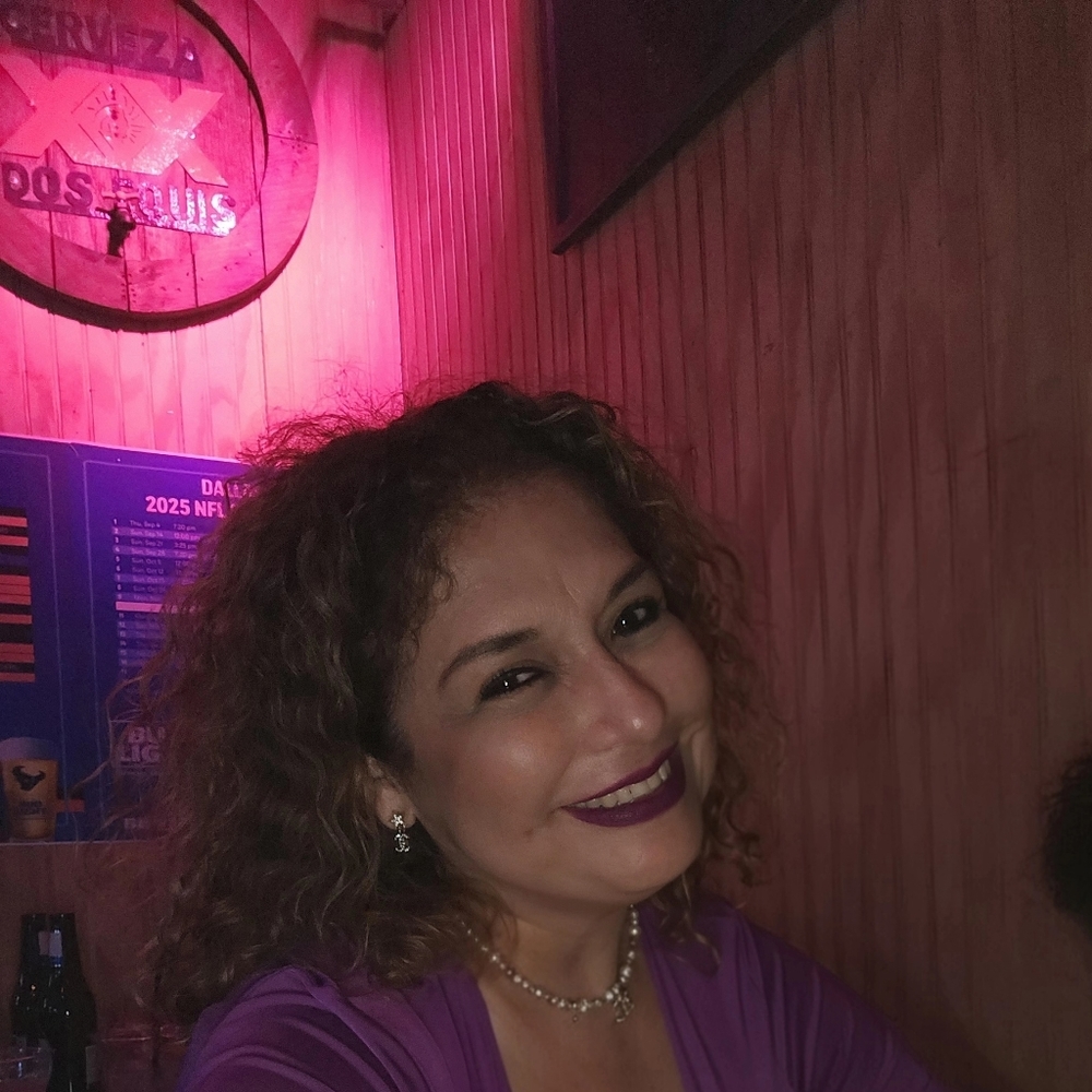 Meet your Posher, Mirna